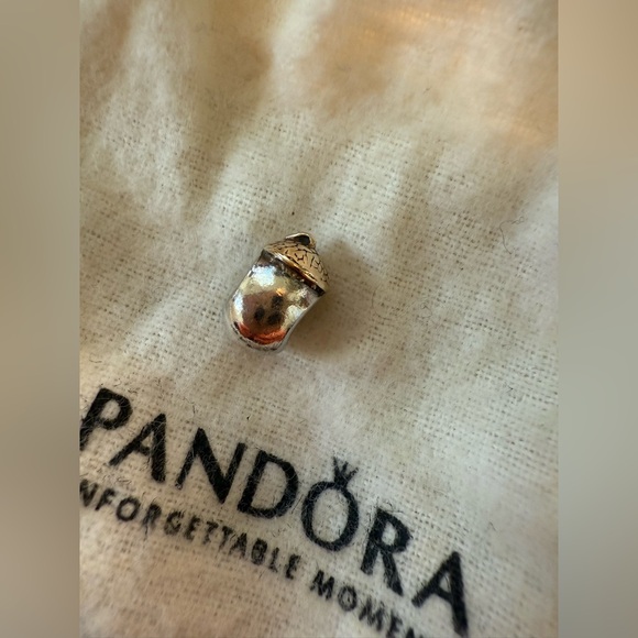Official Pandora acorn charm for bracelet - Picture 4 of 6